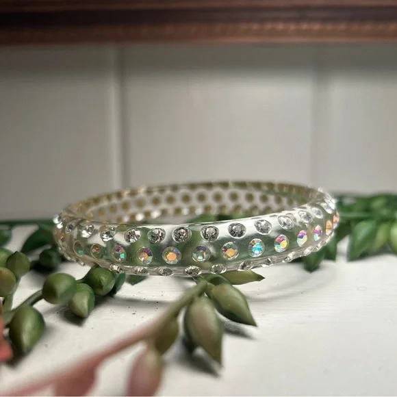 Vintage Lucite Bangle Bracelet - Picture 3 of 13